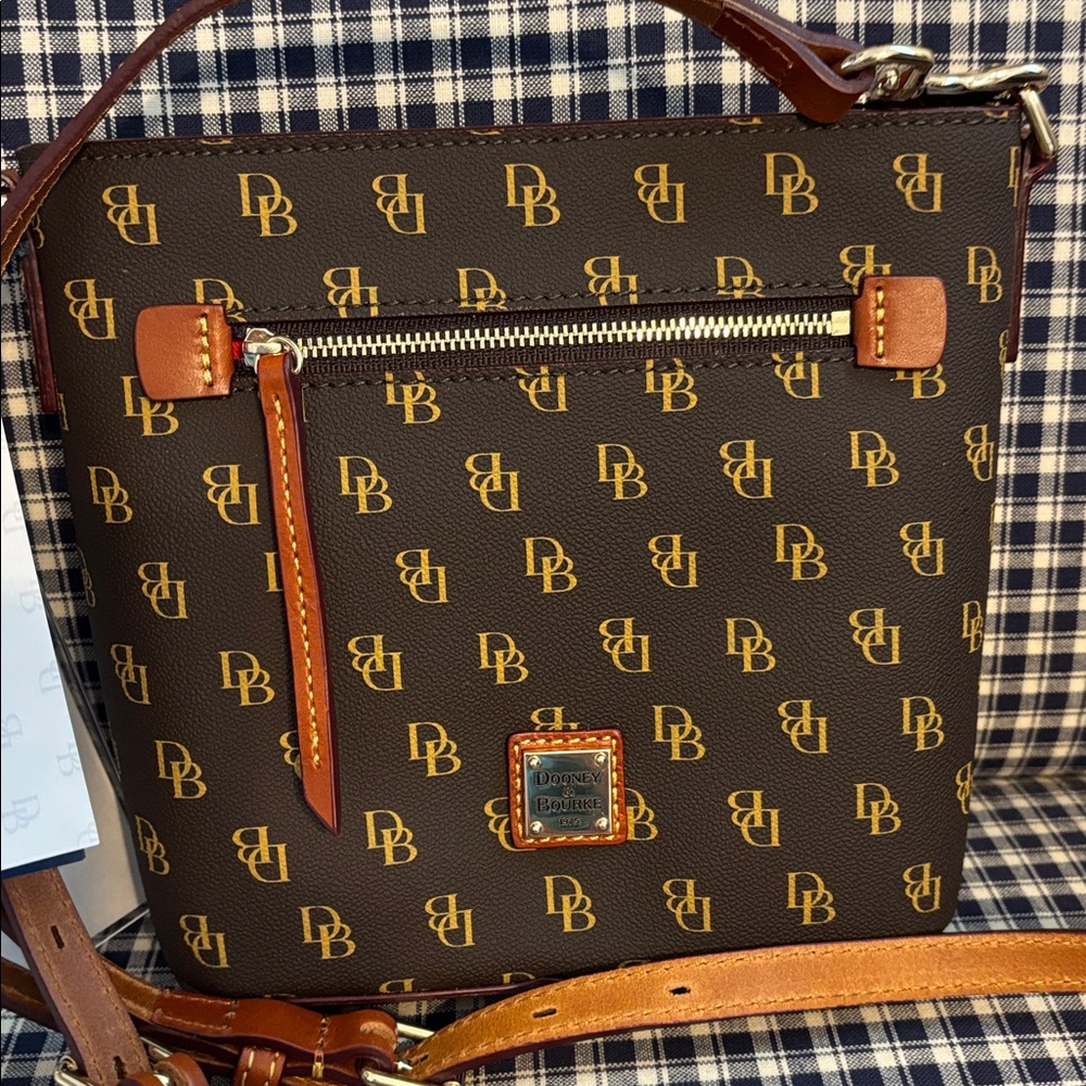 Dooney & Bourke small Gretta Black and Brown Crossbody Bag - Picture 2 of 10
